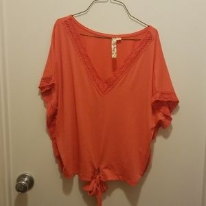 Tie front top